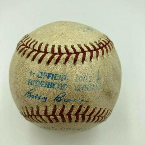 משחק חתום לני וובסטר השתמש בבייסבול הרשמי של הליגה האמריקאית - משחק MLB נעשה שימוש בייסבול
